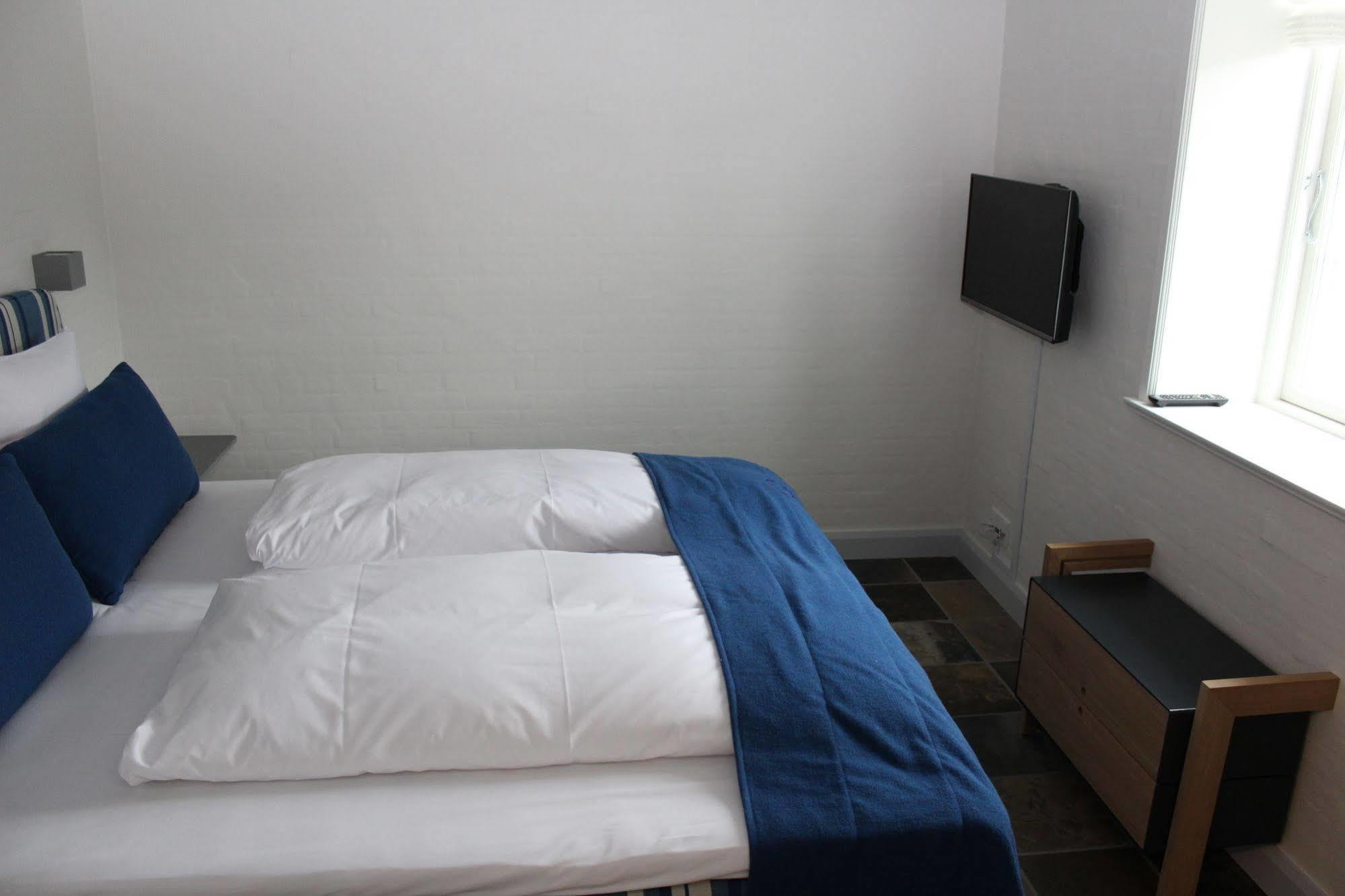 Molskroen Strandhotel エーベルトフト エクステリア 写真